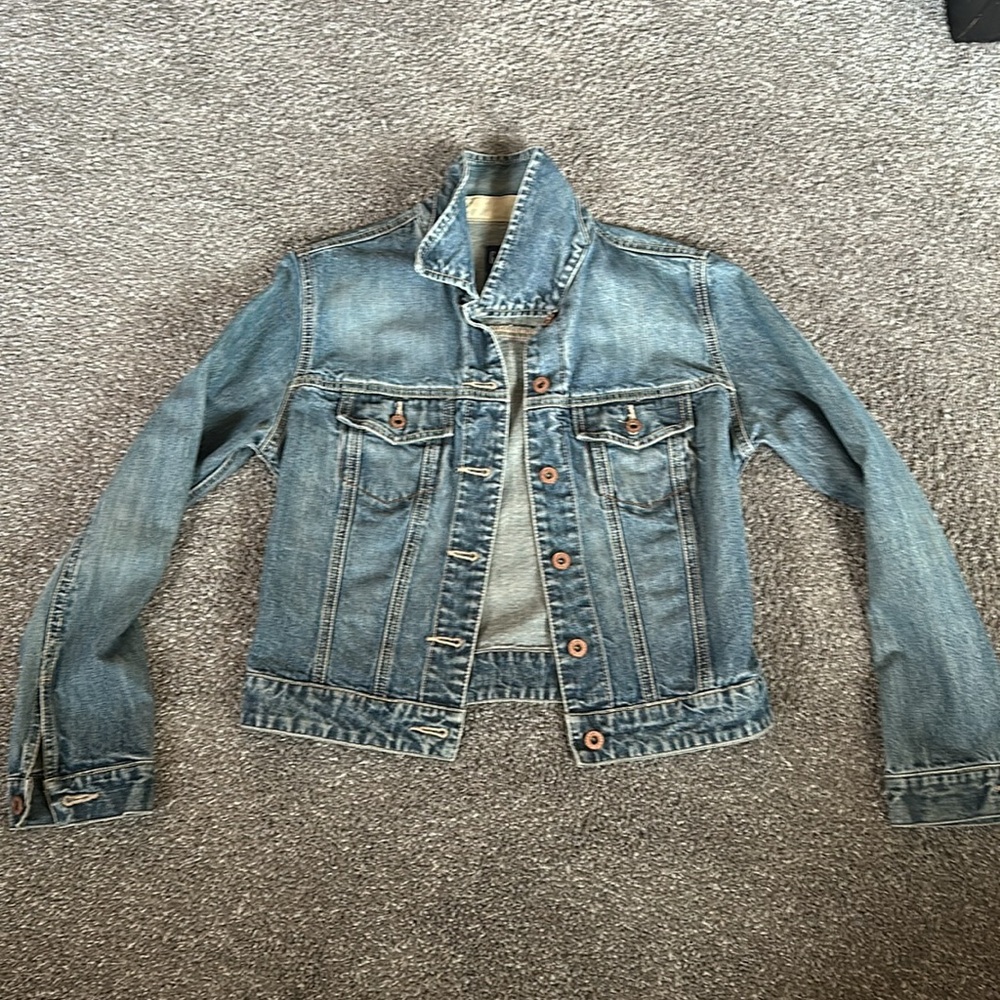 Gap Size Small Denim Jacket - image 2